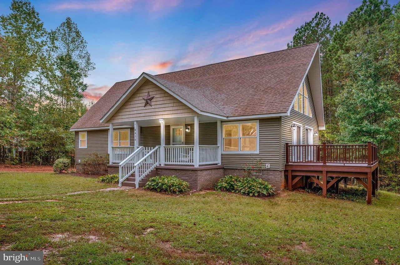 8410 Shirley - Photo 1