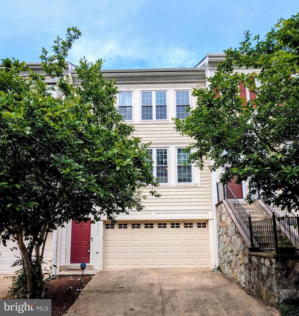 2132 Capstone - Photo 1