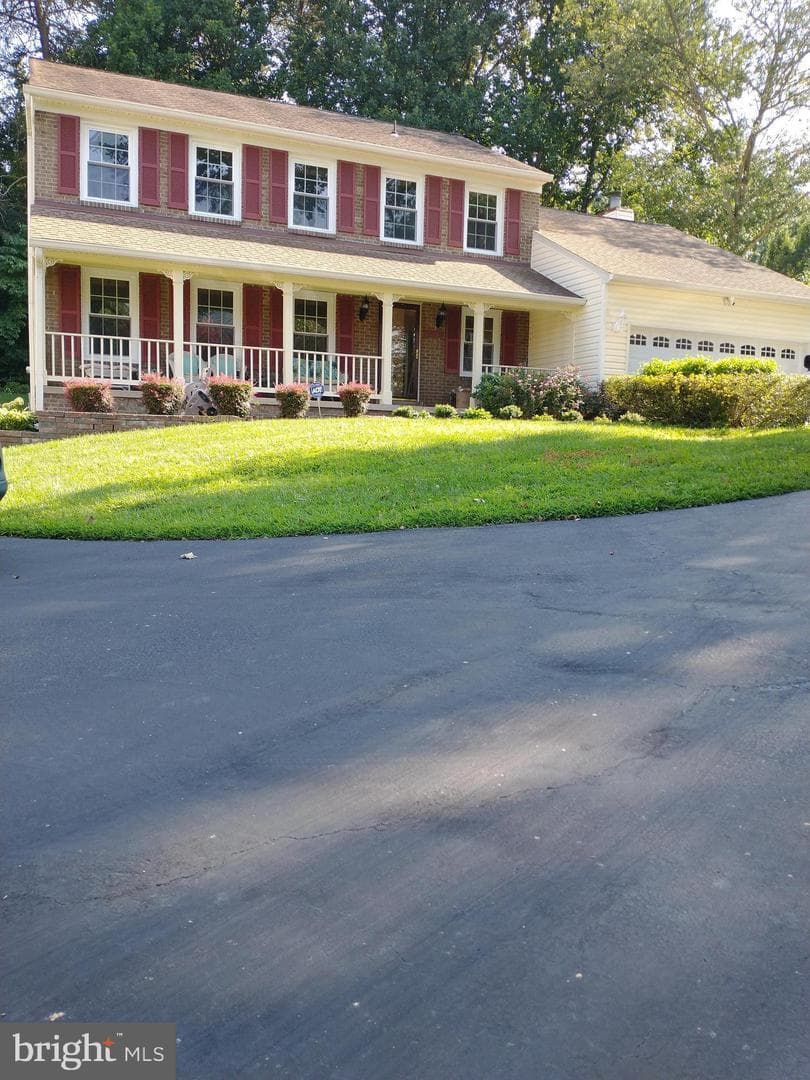 8809 Shadowlake - Photo 1