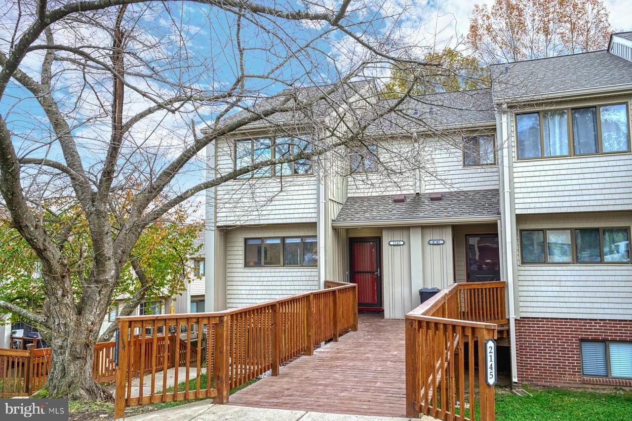 2143 Gunsmith - Photo 1