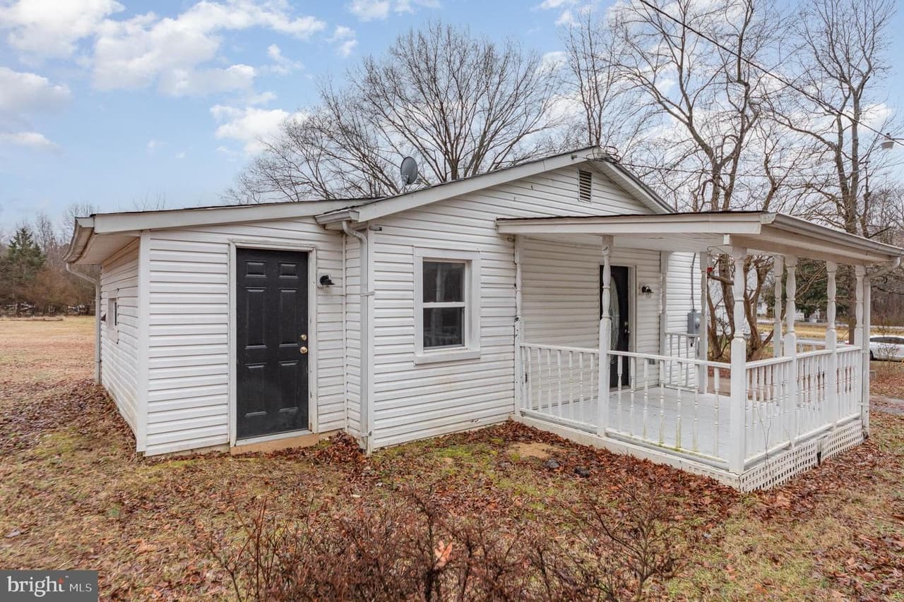 9003 Smiths Bend - Photo 1