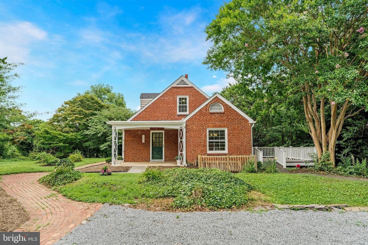 10603 Oak - Photo 1