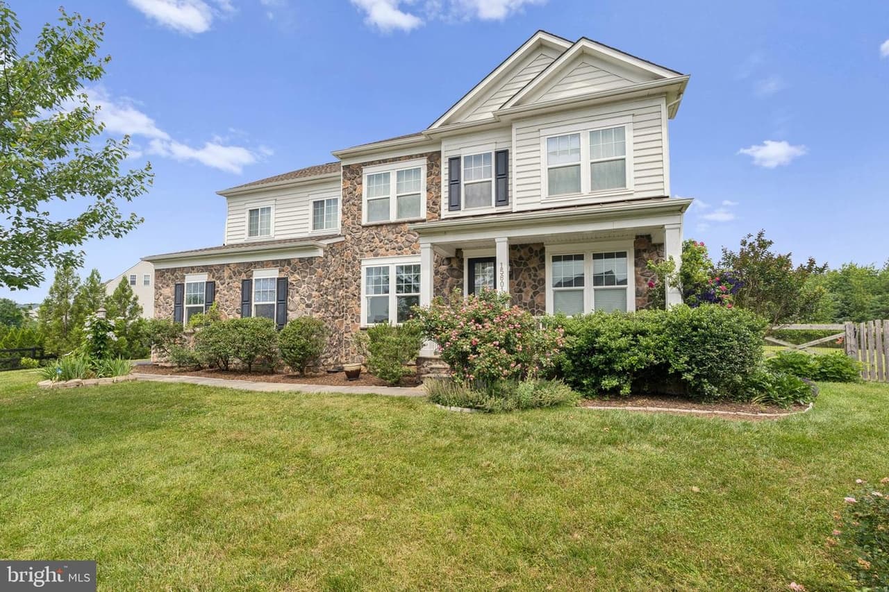 15601 Malvosin - Photo 1