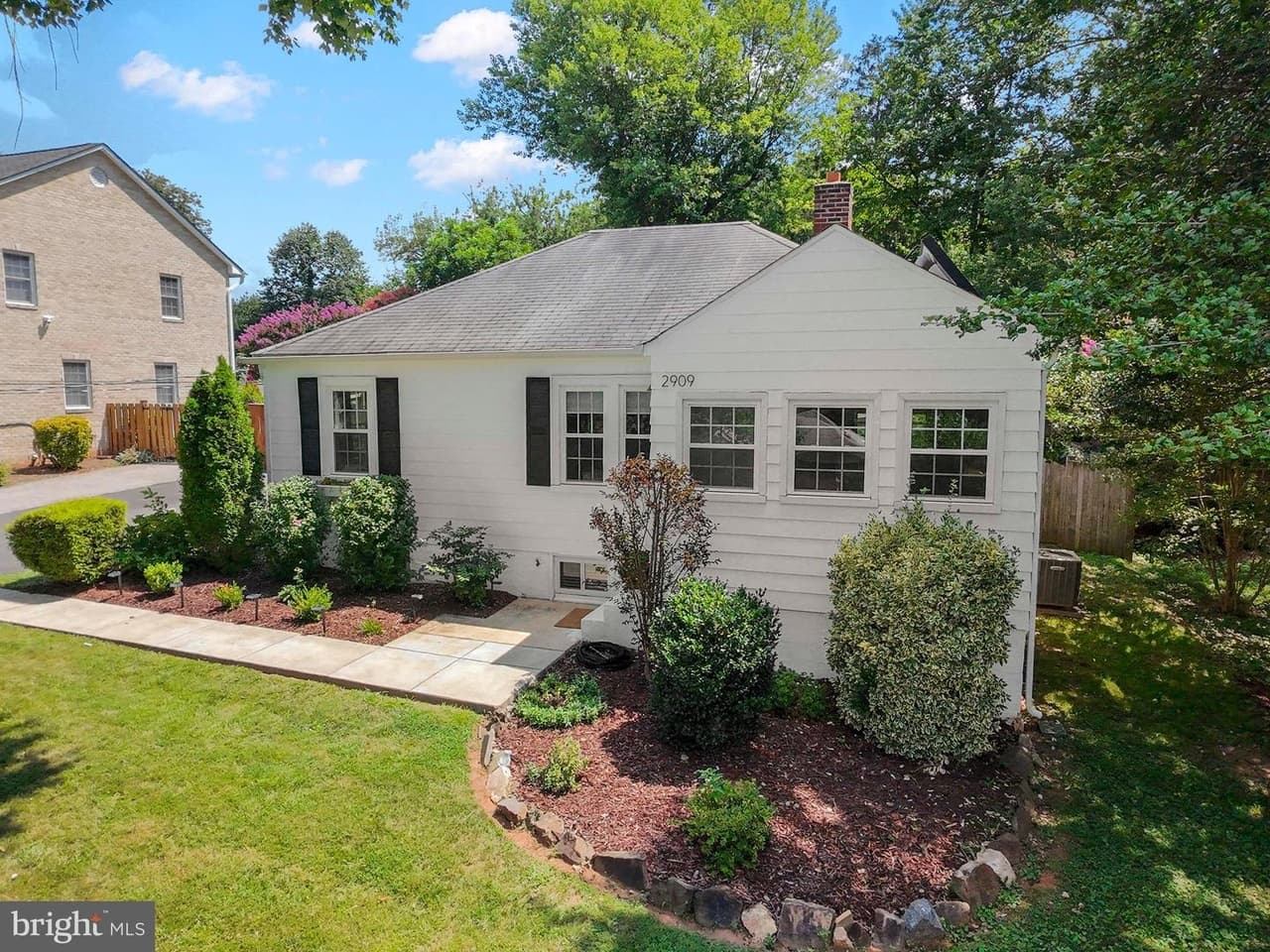 2909 Fairmont - Photo 1