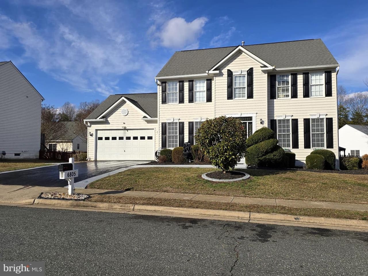 6805 Castleton - Photo 1