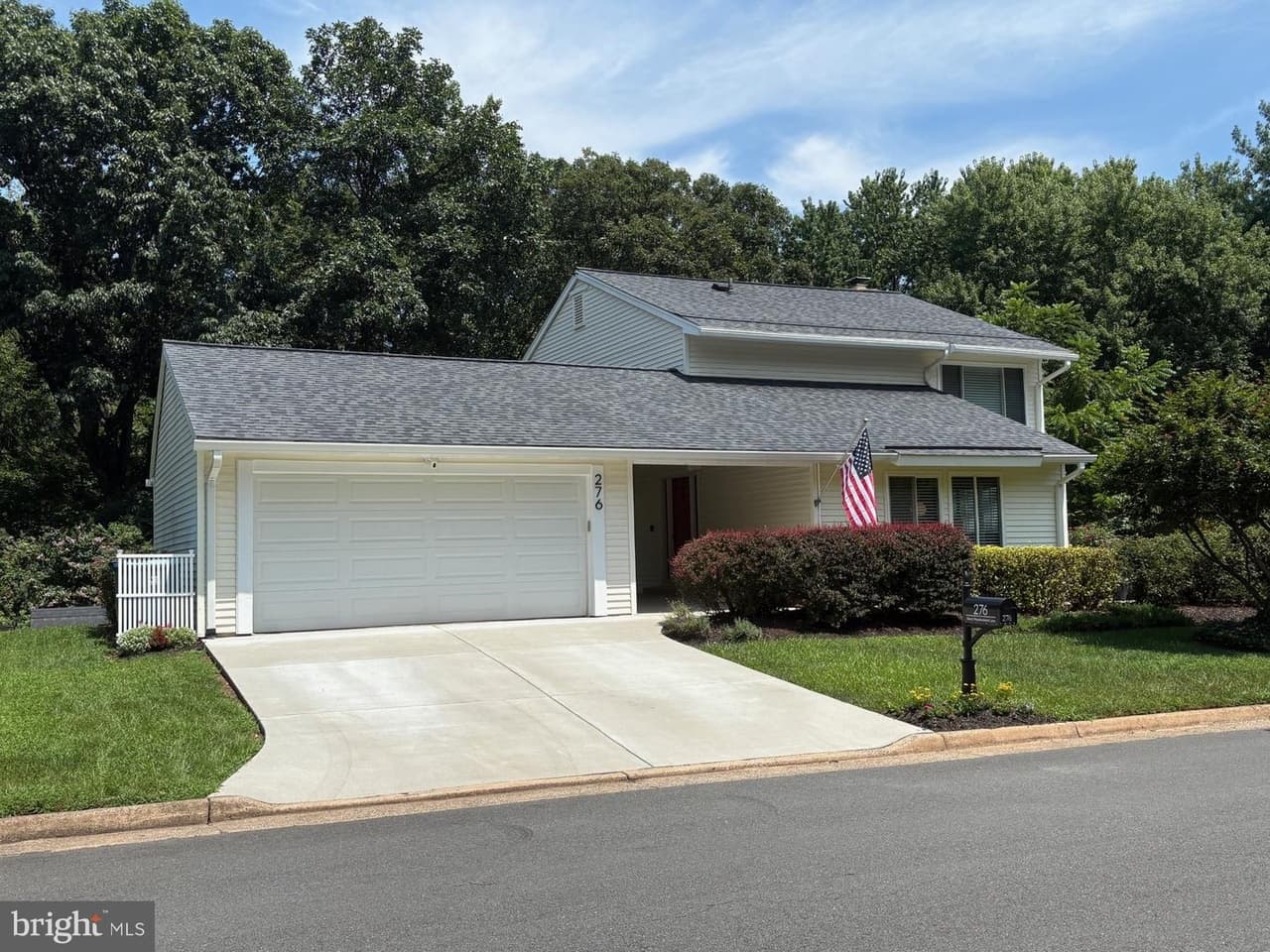 276 W Meadowland - Photo 1