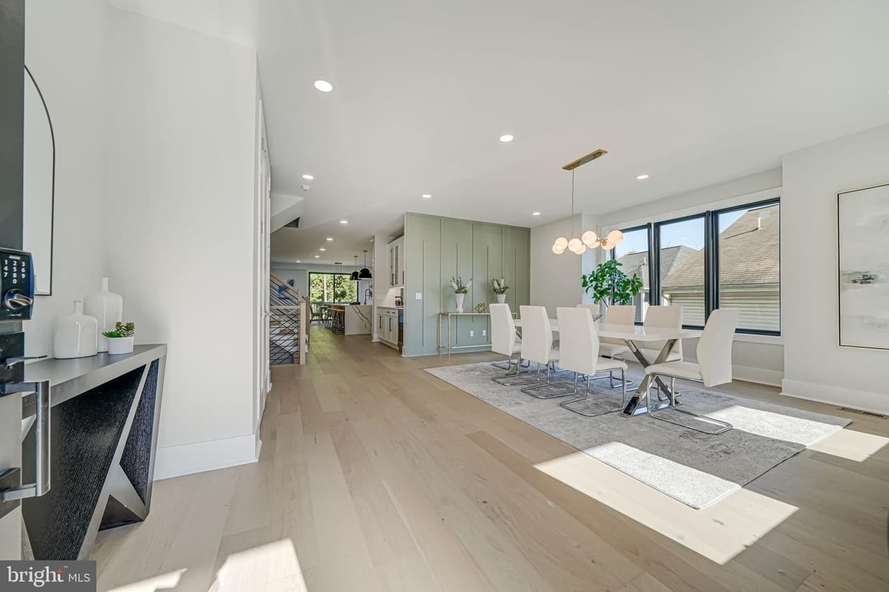 5307 20Th - Photo 1