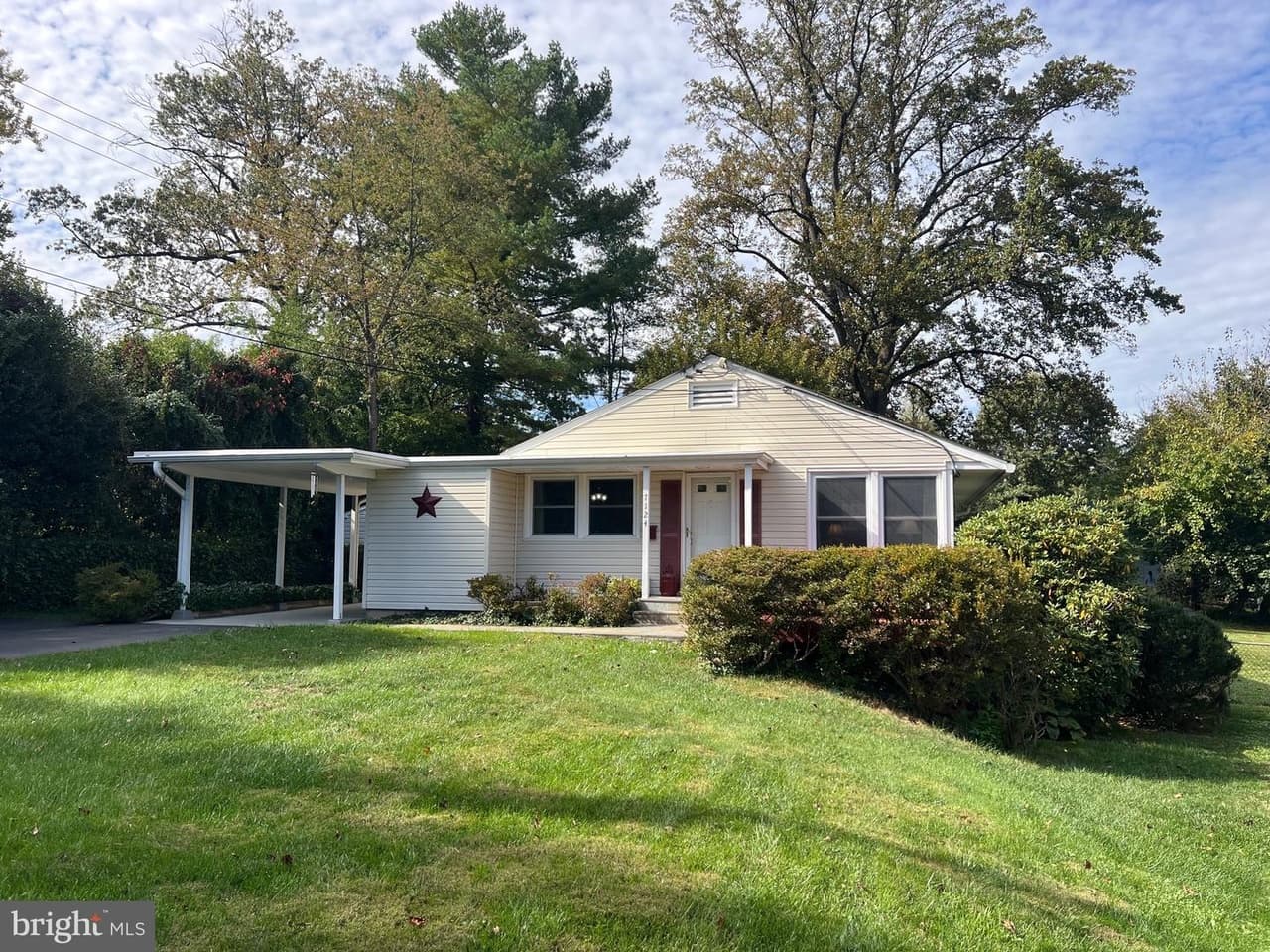 7124 Wade - Photo 1