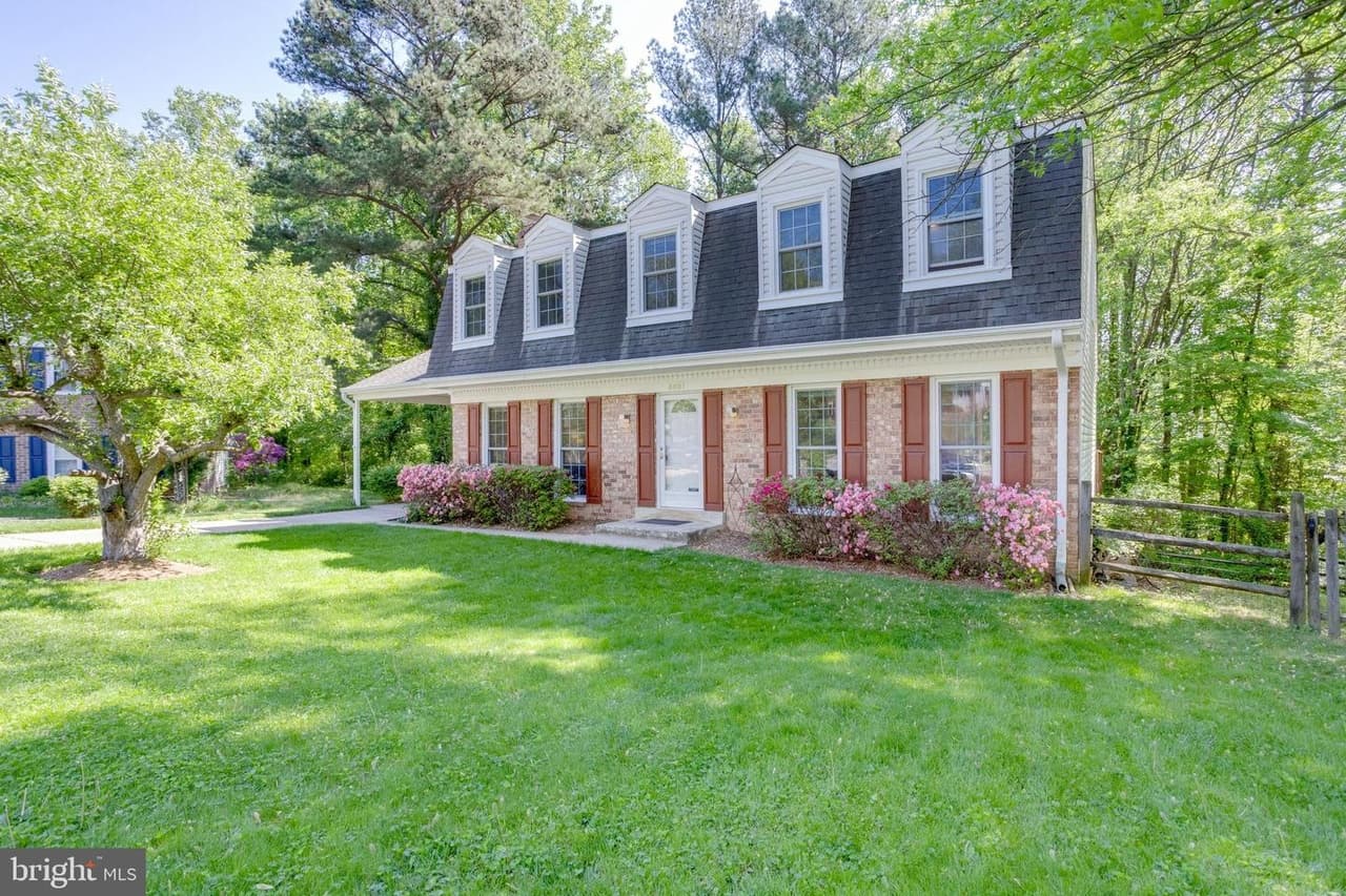 8801 Aquary - Photo 1