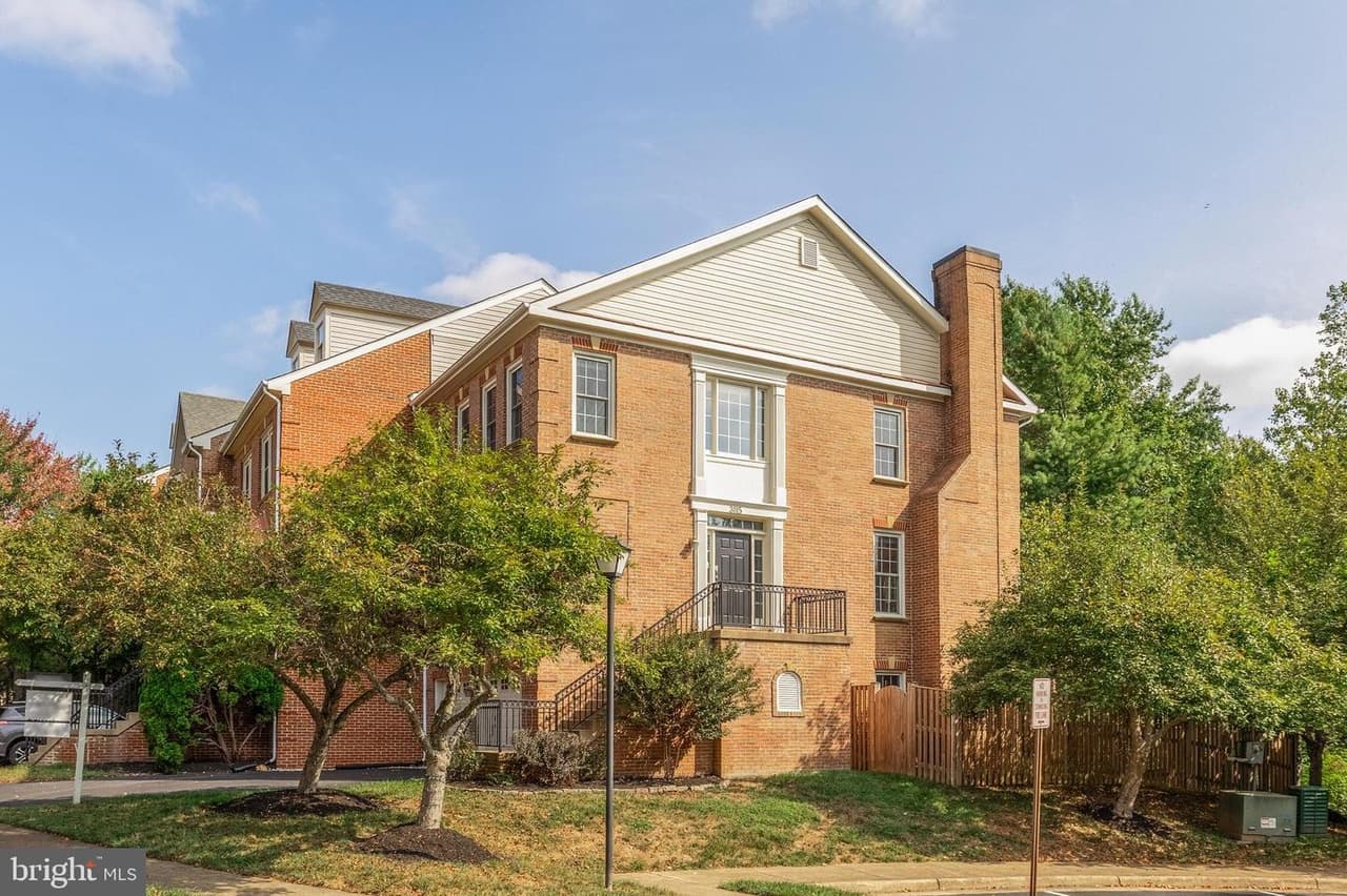 3015 Fallswood Glen - Photo 1