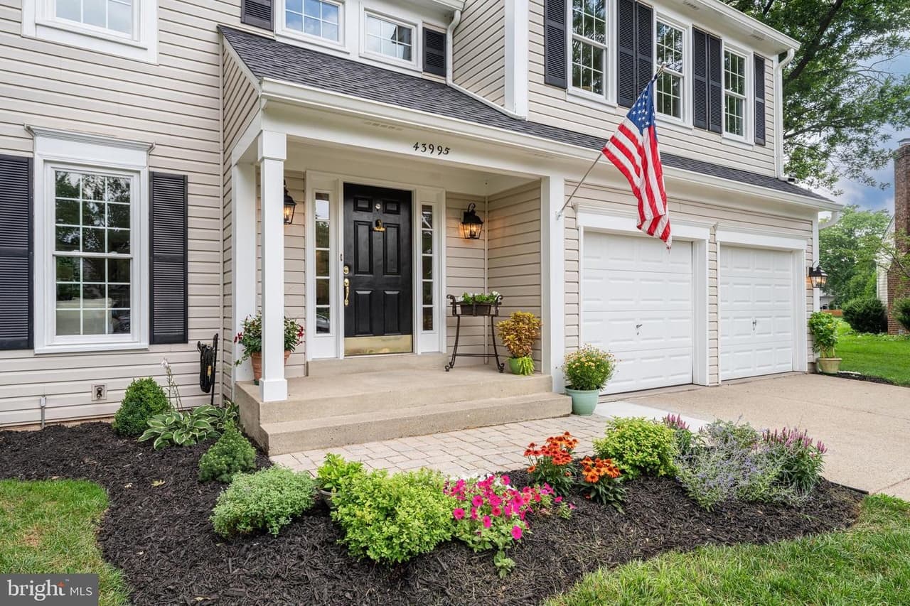 43995 Urbancrest - Photo 1