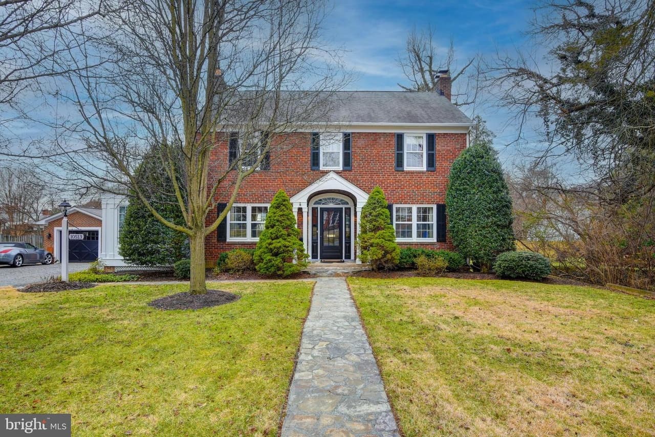 10513 Cedar - Photo 1