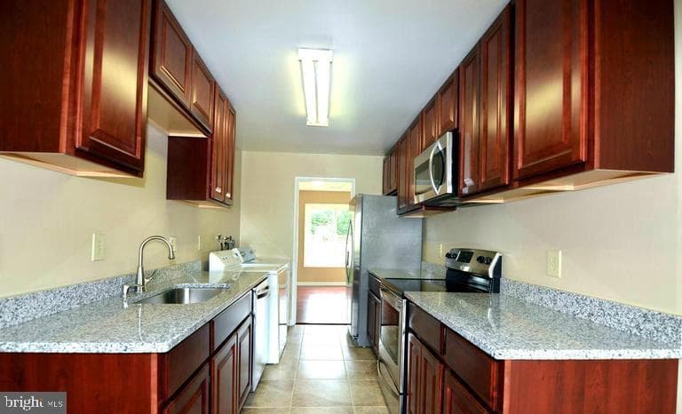 402 Reneau - Photo 1