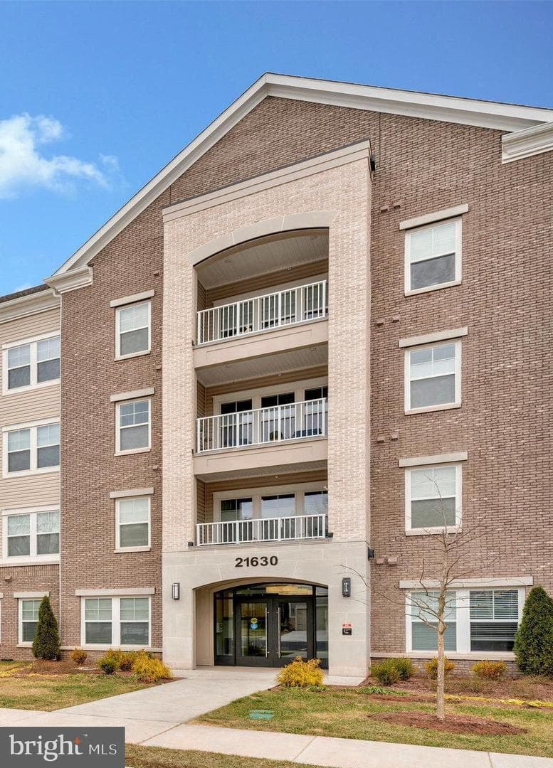 21630 Hawksbill High Unit#302 - Photo 1