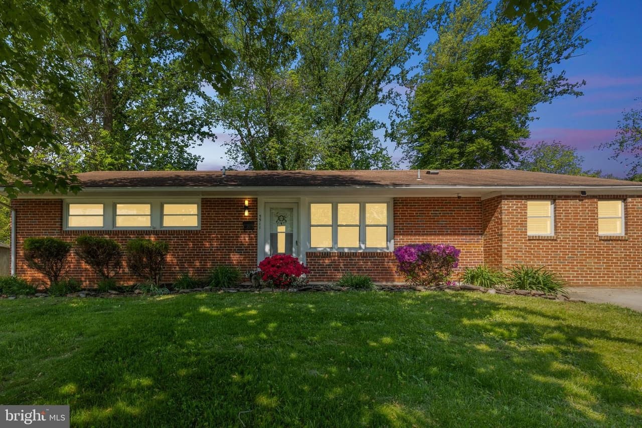 5511 Moultrie - Photo 1