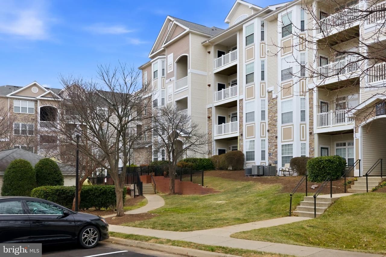 501 Sunset View Unit#407 - Photo 1