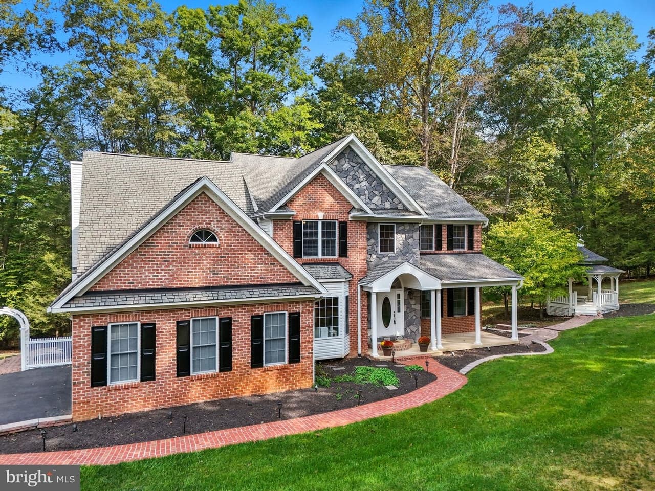 6922 Stethem - Photo 1