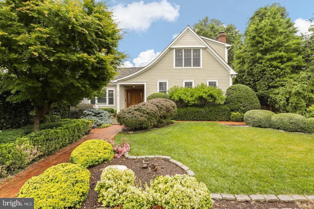 1515 Cedar - Photo 1