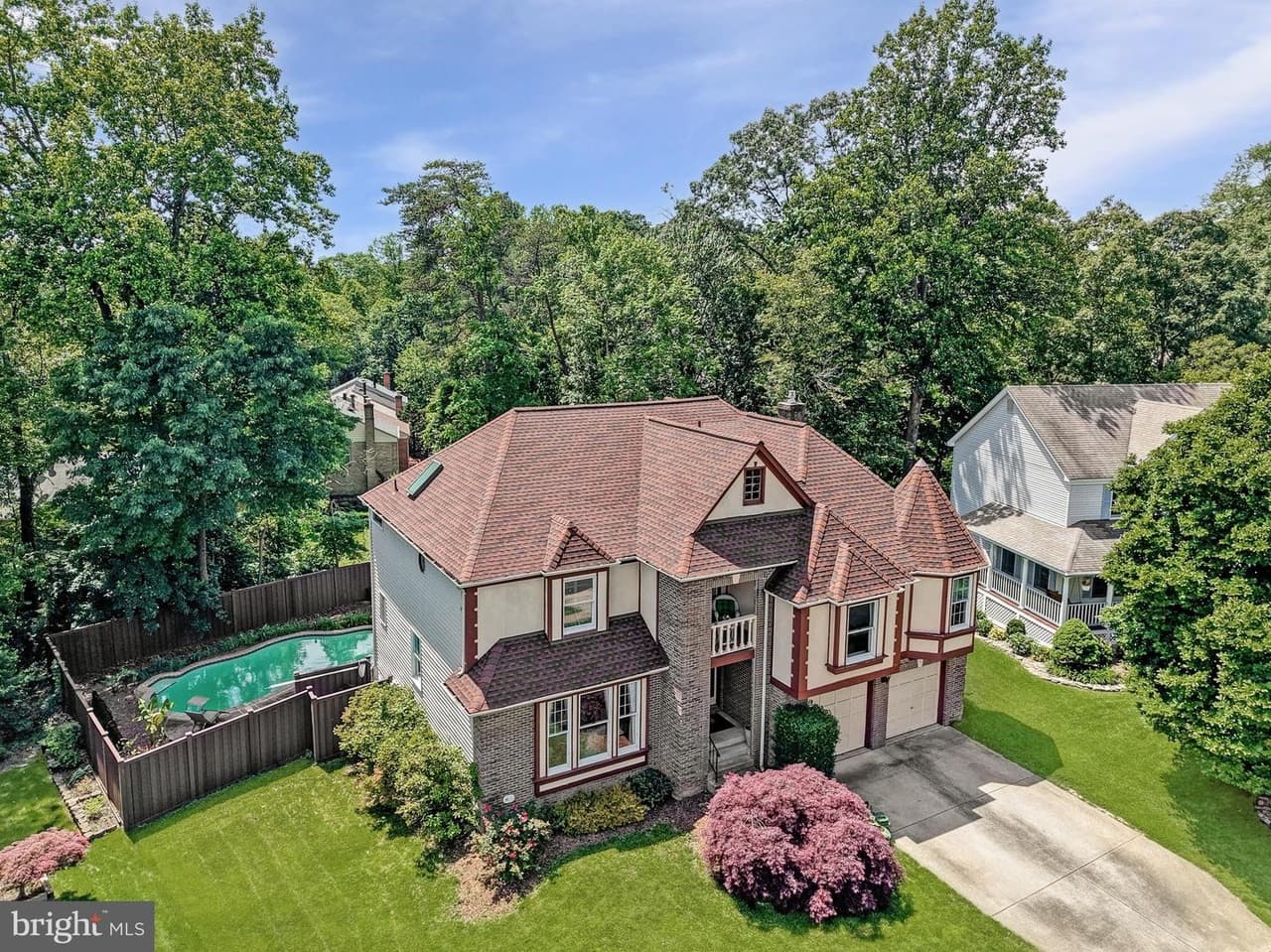 10217 Grovewood - Photo 1