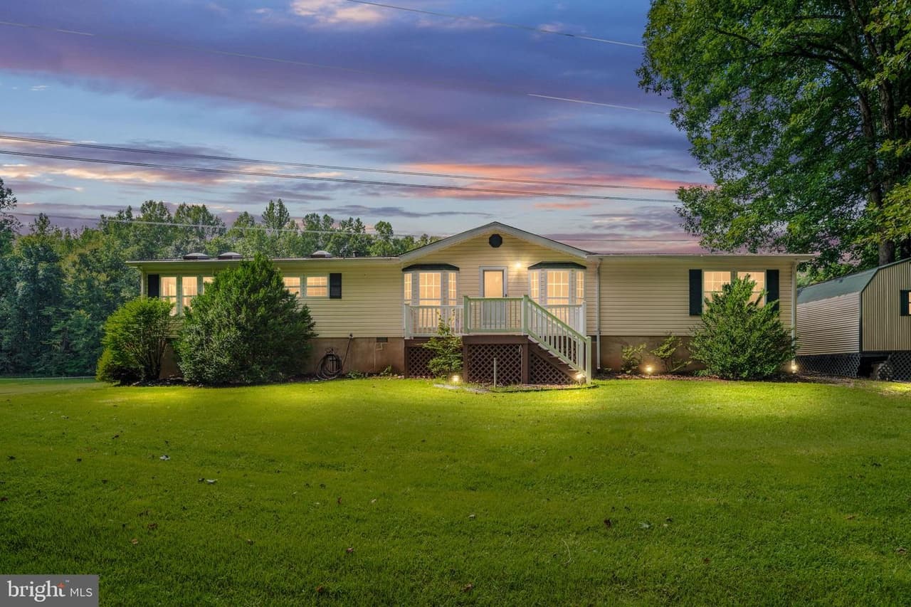 3201 Danbury - Photo 1