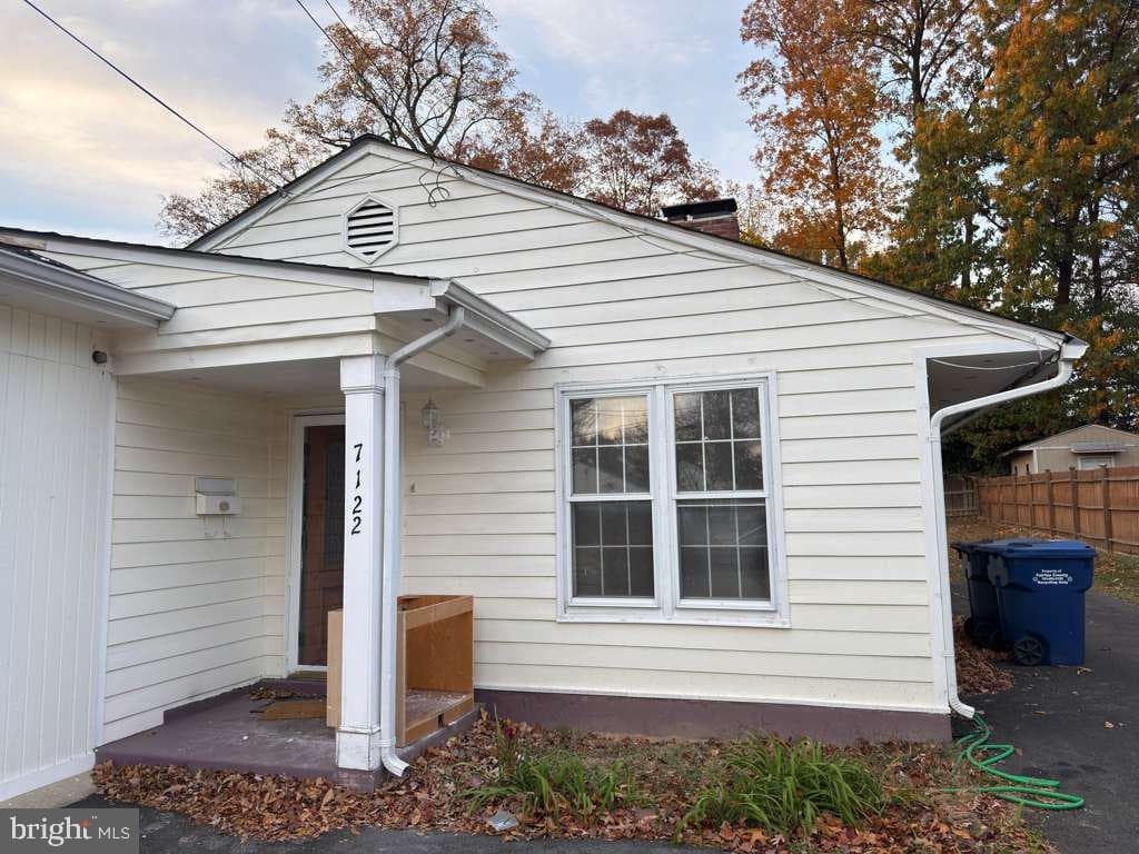 7122 Westmoreland - Photo 1