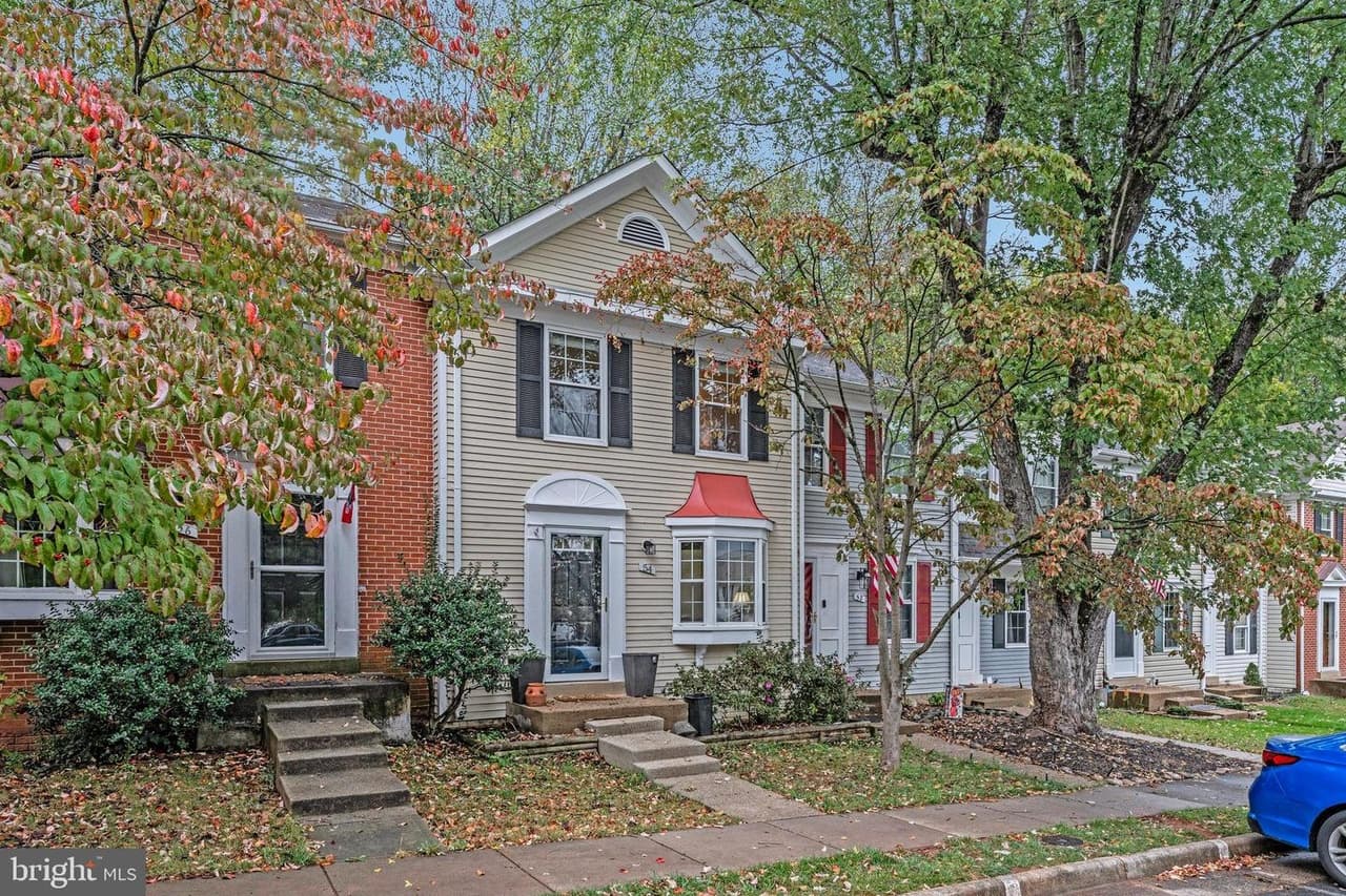 54 Huntley - Photo 1