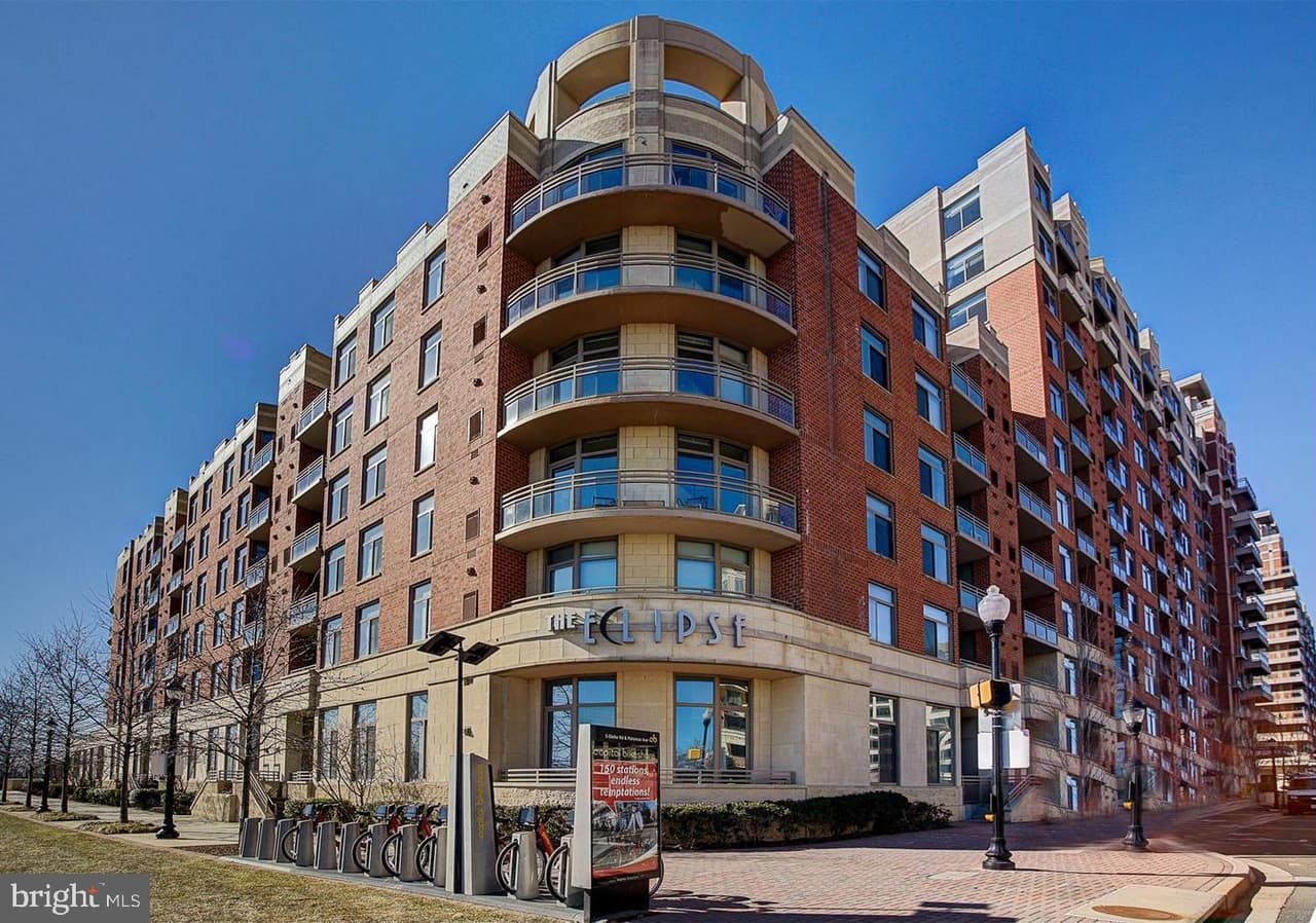 3650 S Glebe Unit#668 - Photo 1