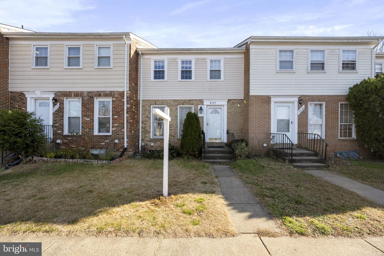 8527 Stonewall - Photo 1