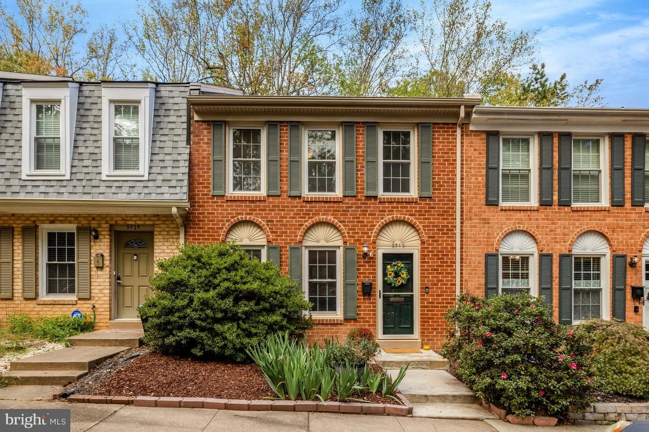2312 Horseferry - Photo 1