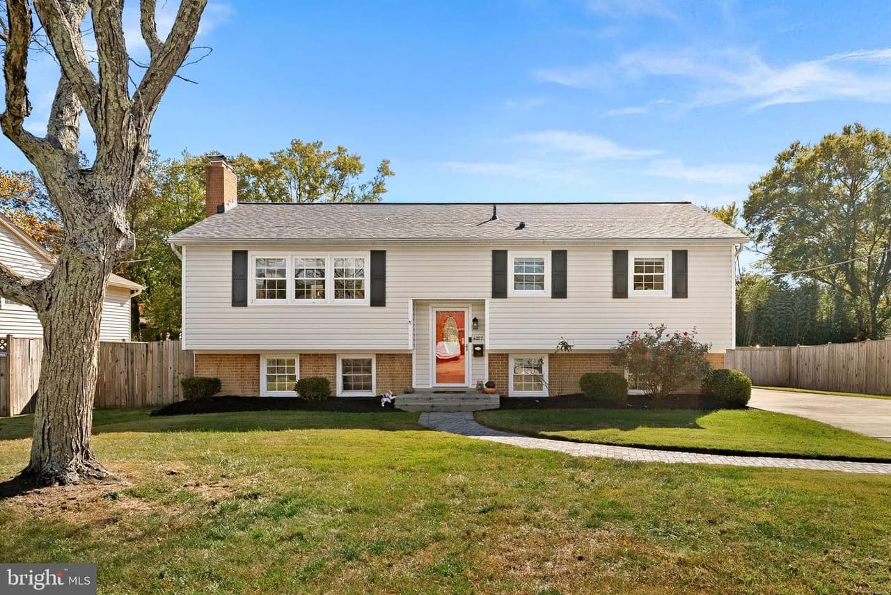 4207 Corcoran - Photo 1