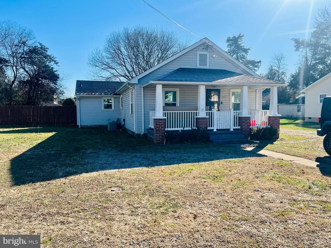 213 Mansfield - Photo 1