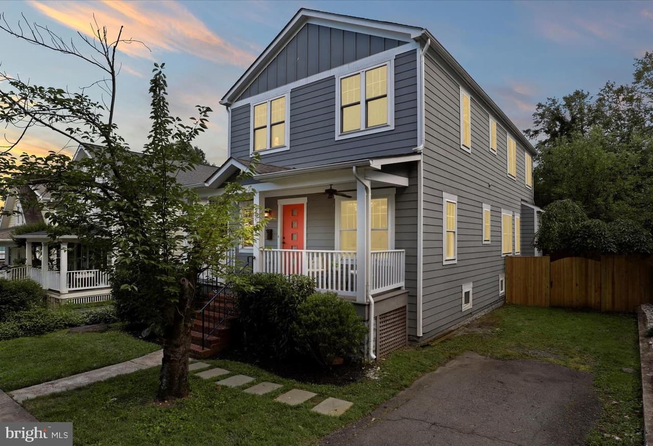 22 W Del Ray - Photo 1