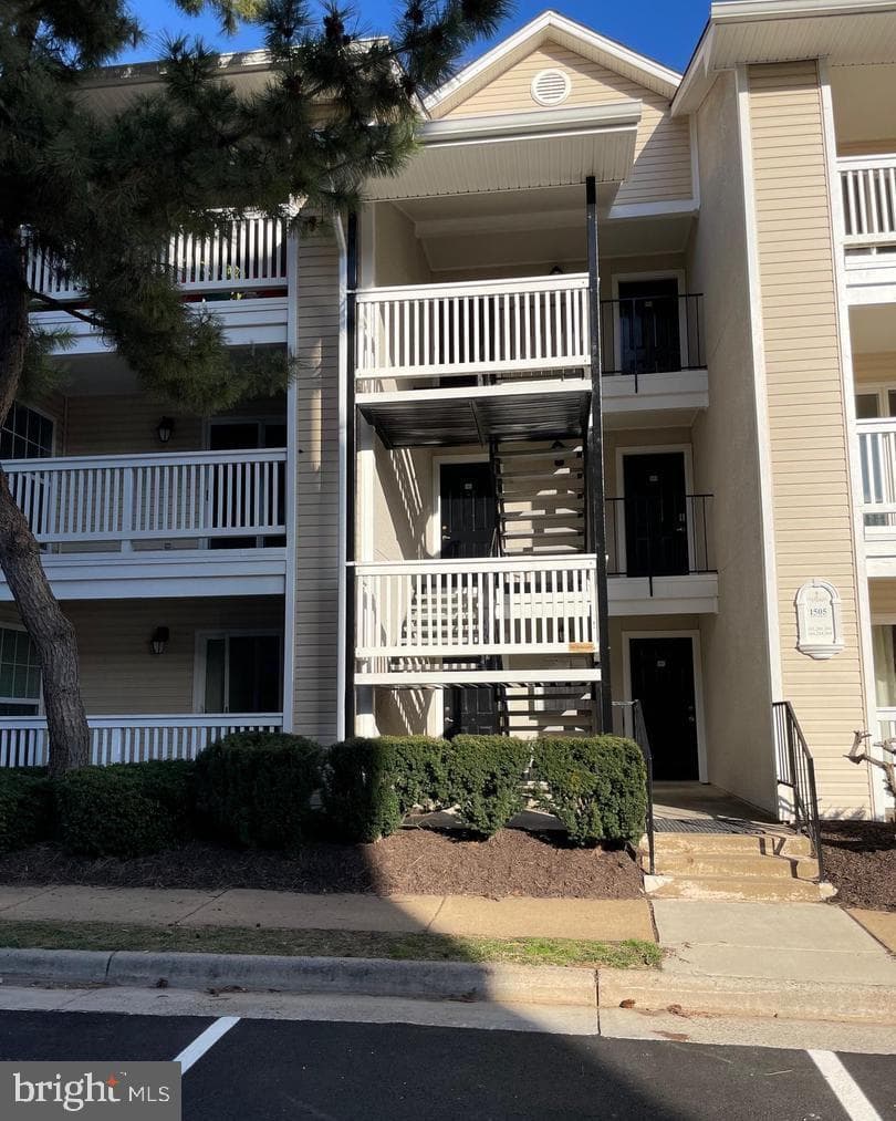 1505 Lincoln Unit#201 - Photo 1