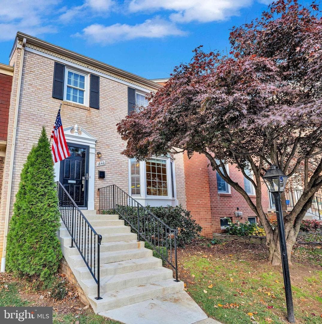 1840 Golf View - Photo 1