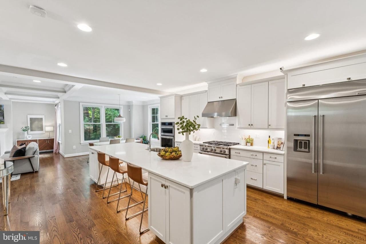 2354 N Quebec - Photo 1