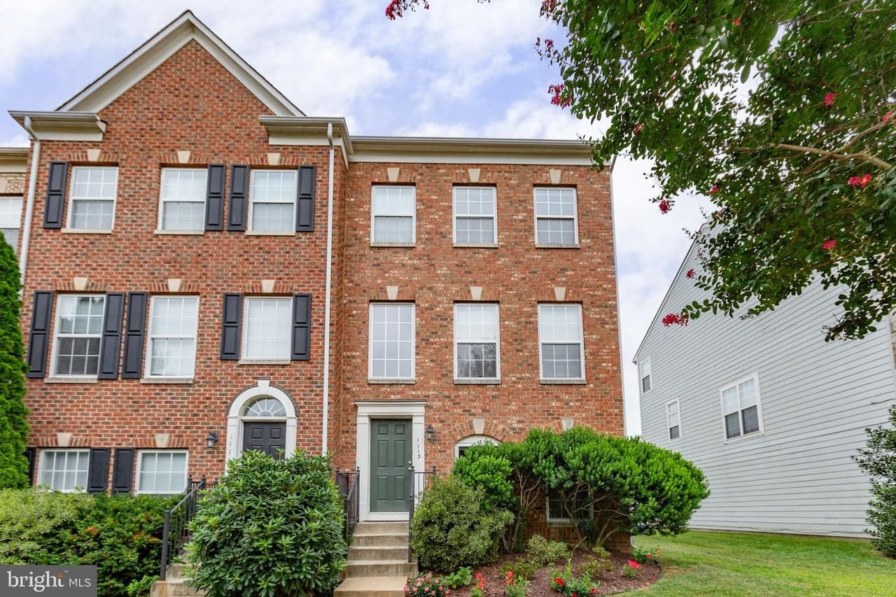 1113 Hampton - Photo 1