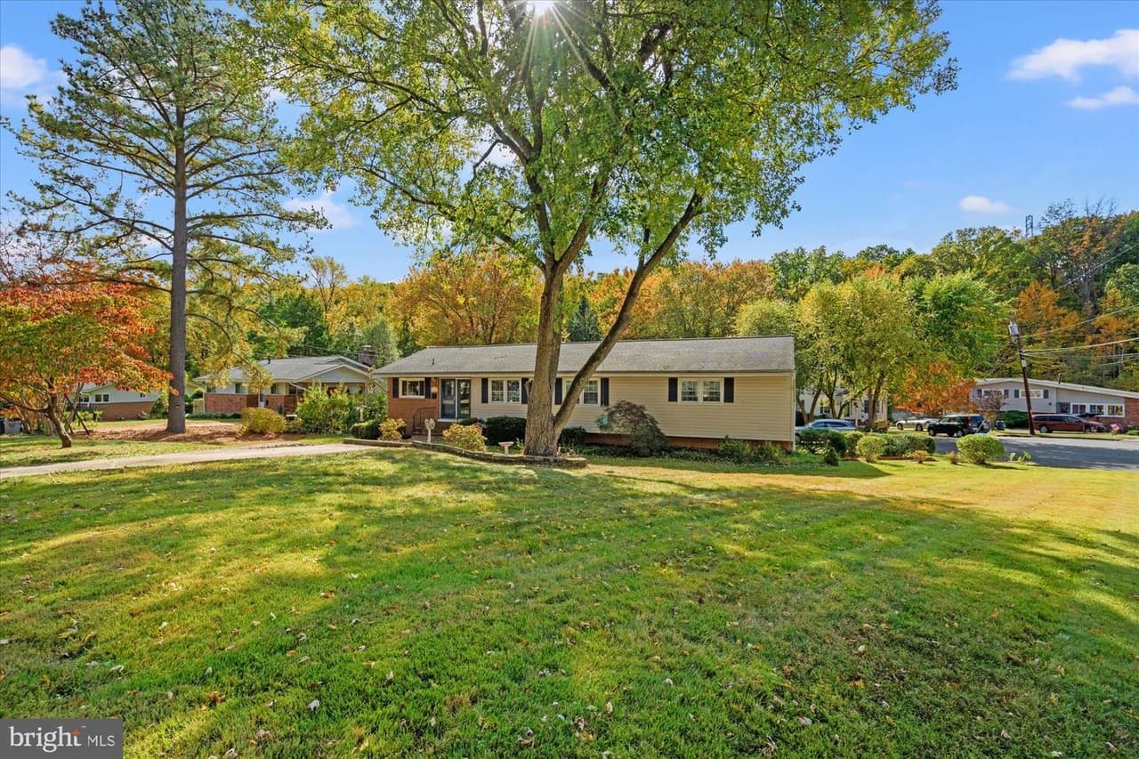 4315 Dubois - Photo 1
