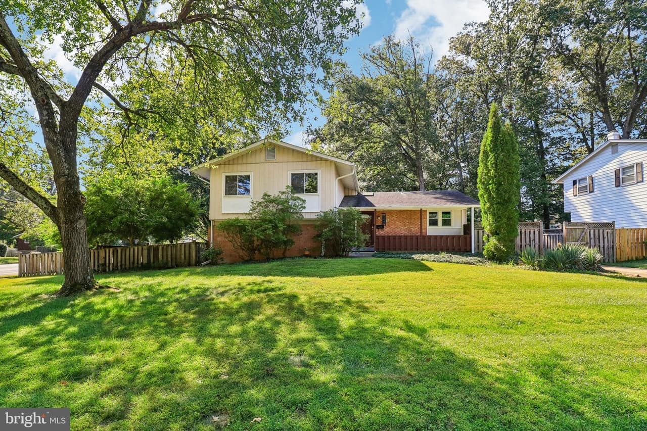 2638 Bowling Green - Photo 1