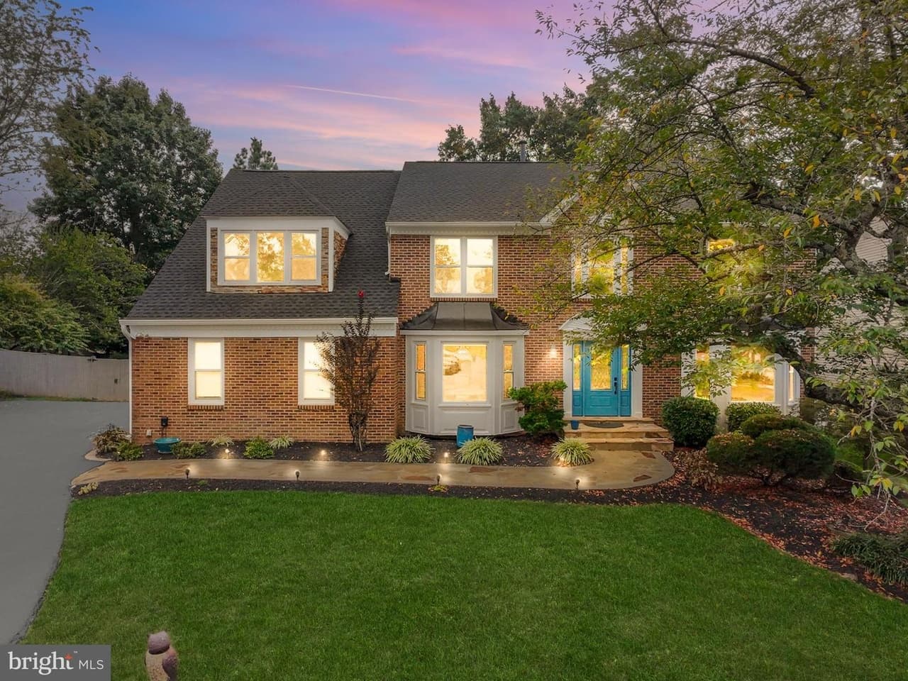 2169 Westglen - Photo 1