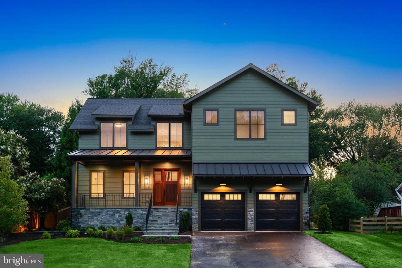 609 Meadow - Photo 1