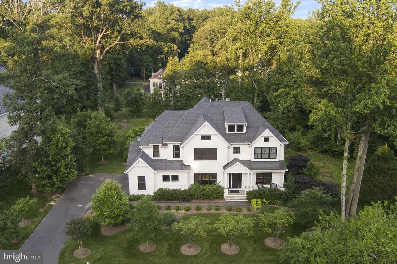 717 Miller - Photo 1