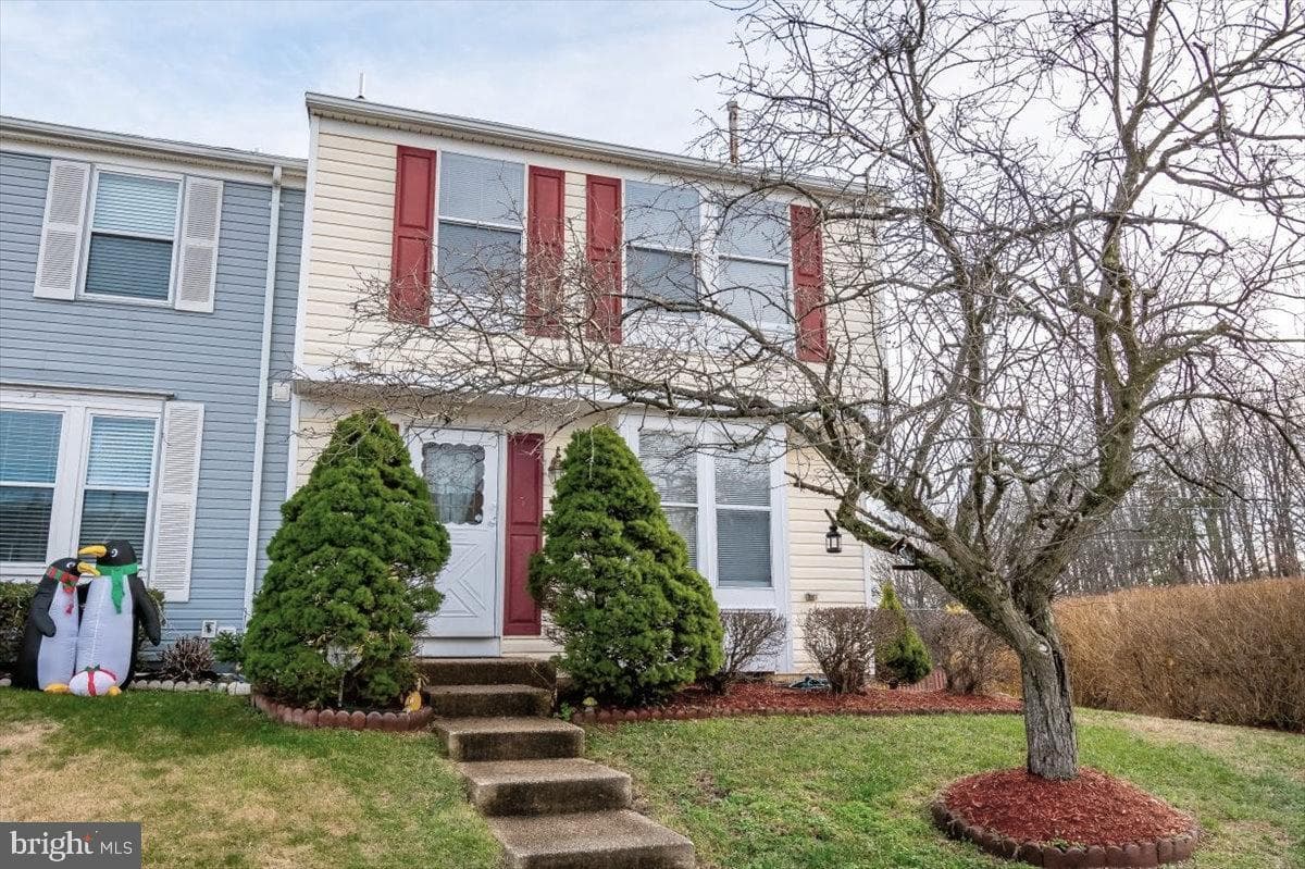 1823 Tilletson - Photo 1
