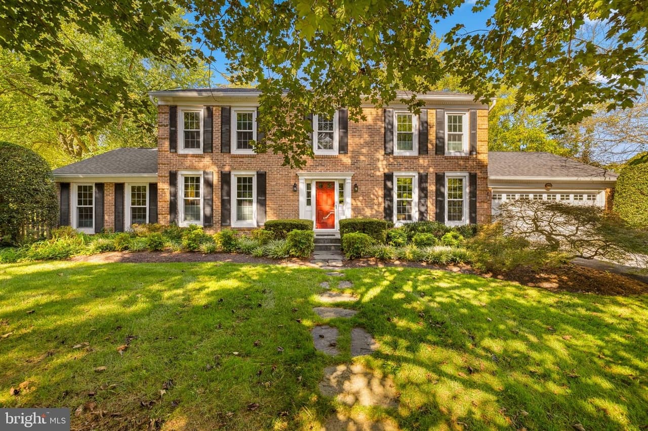 1302 Clayborne House - Photo 1