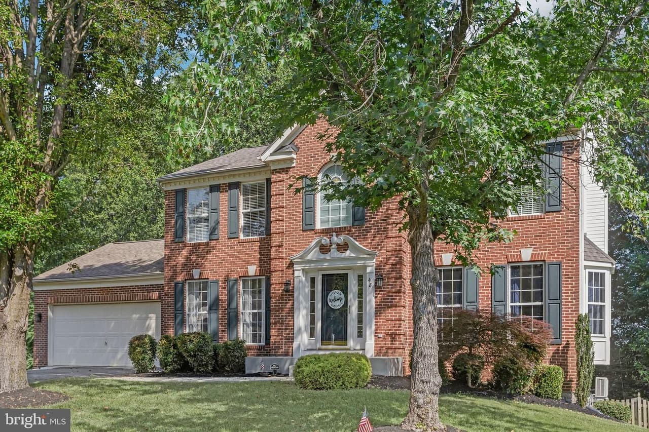 48 Montgomery - Photo 1
