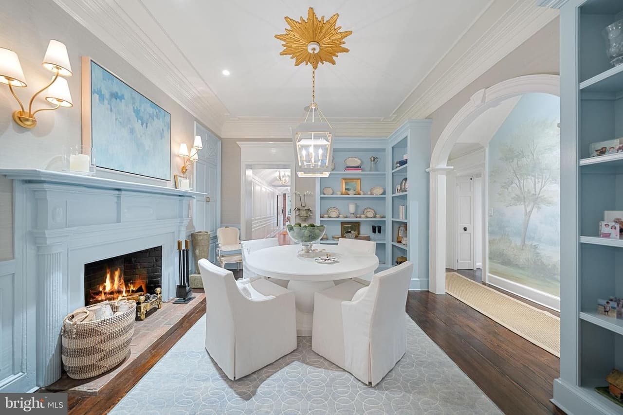109 Duke - Photo 1