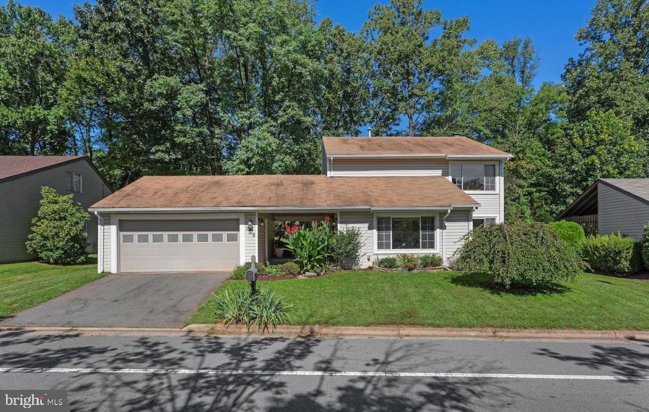 116 Sugarland Run - Photo 1
