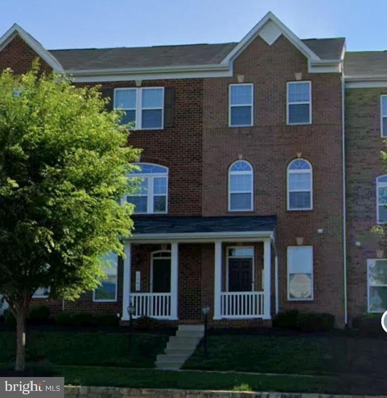 1738 Featherstone - Photo 1
