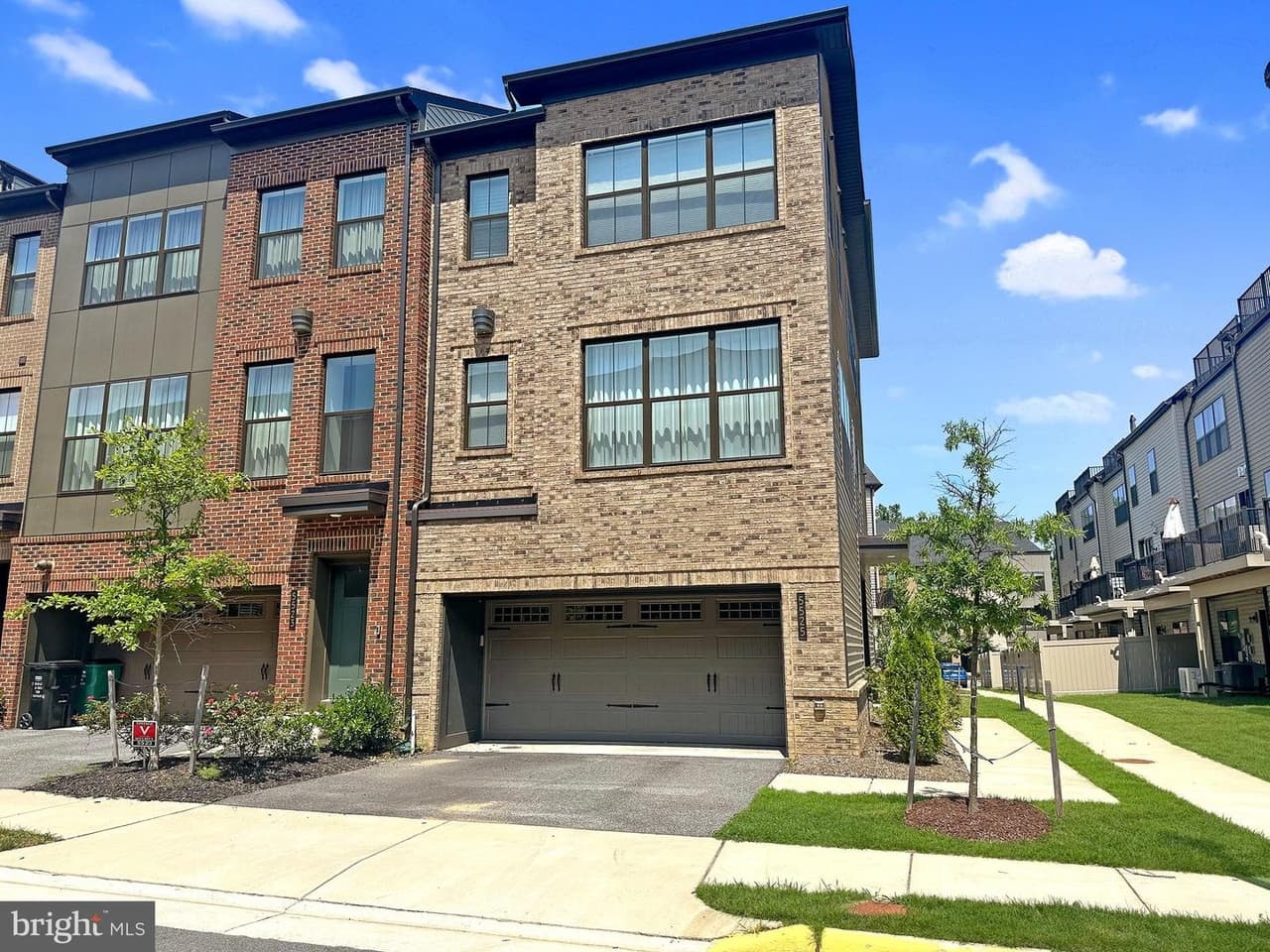 5525 Valmarana - Photo 1