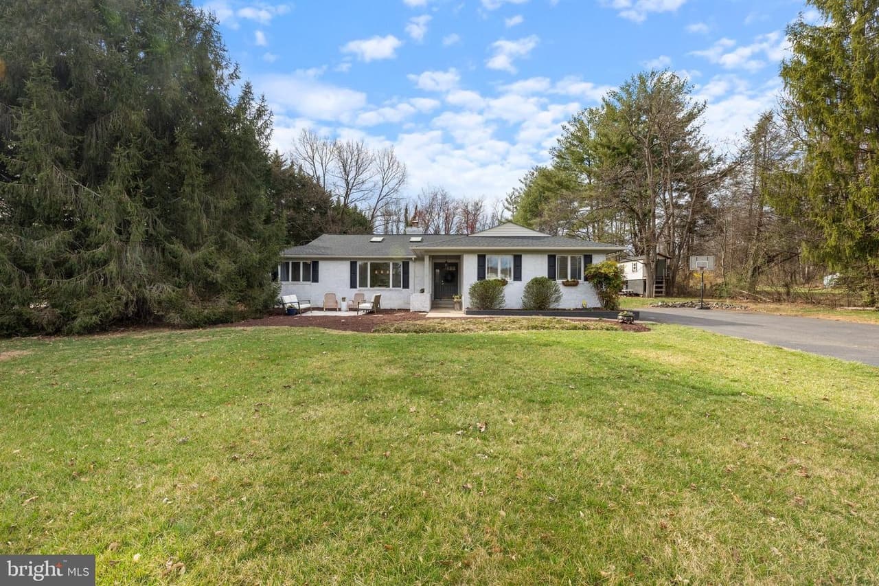 14382 Clearview - Photo 1