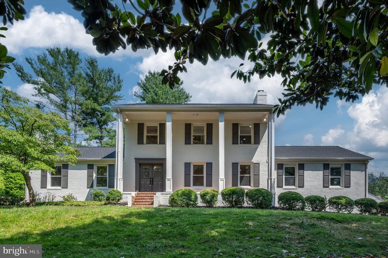 10548 Knollwood - Photo 1